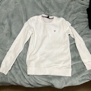 LIKE NEW Tommy Hilfiger white sweatshirt!